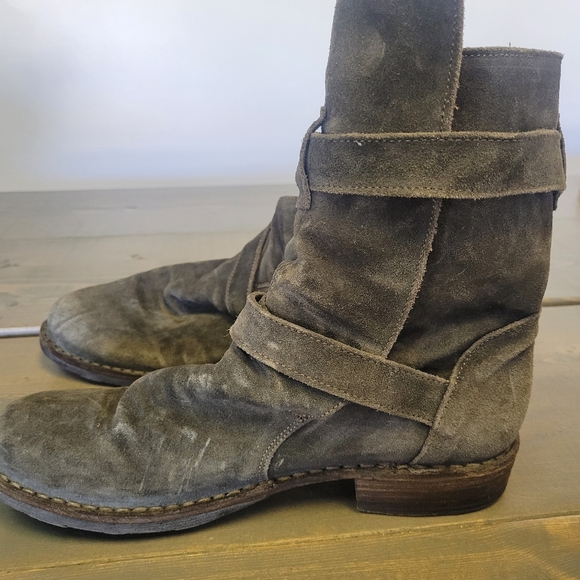 Fiorentini & Baker suede boots - Picture 2 of 4